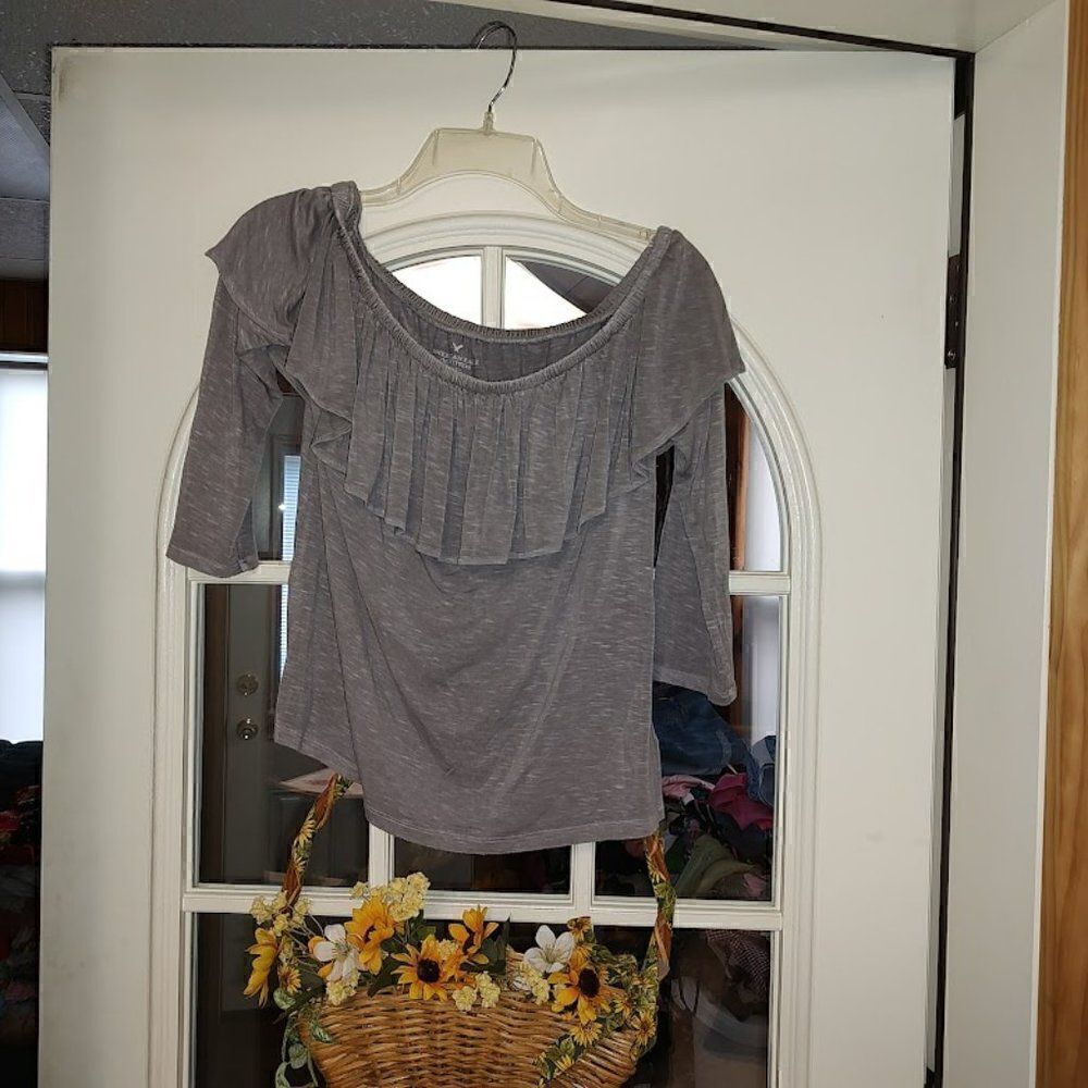 New American Eagle Gray Top Size Women's M